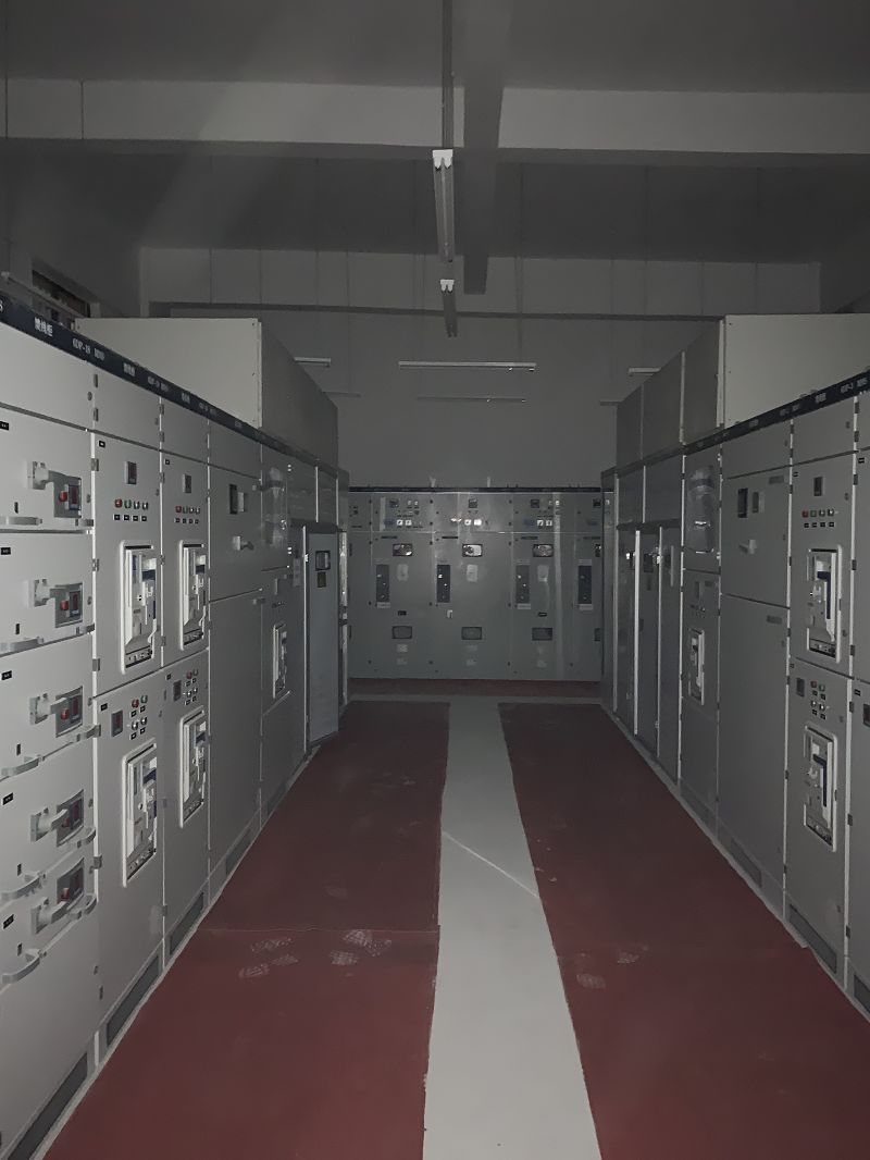 高低壓成套開(kāi)關(guān)設(shè)備